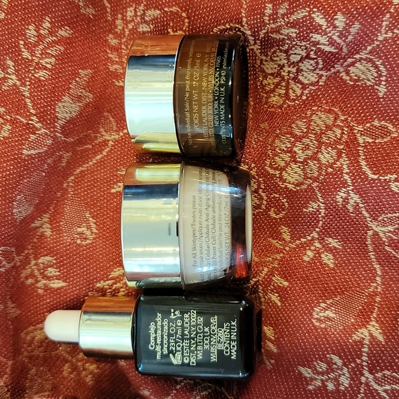 Estee Lauder Advanced Night Repair travel set - Picture 2 of 2